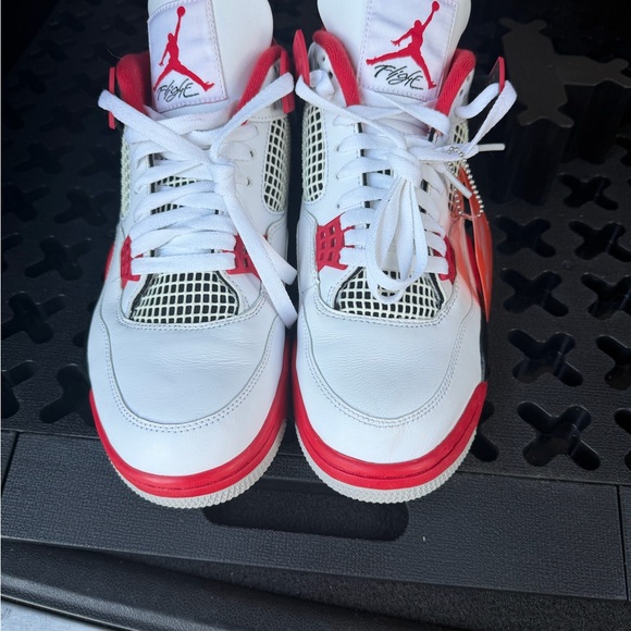 Air Jordan 4 Retro OG 'Fire Red' - Picture 3 of 4